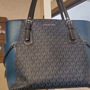 Michael Kors Tote
